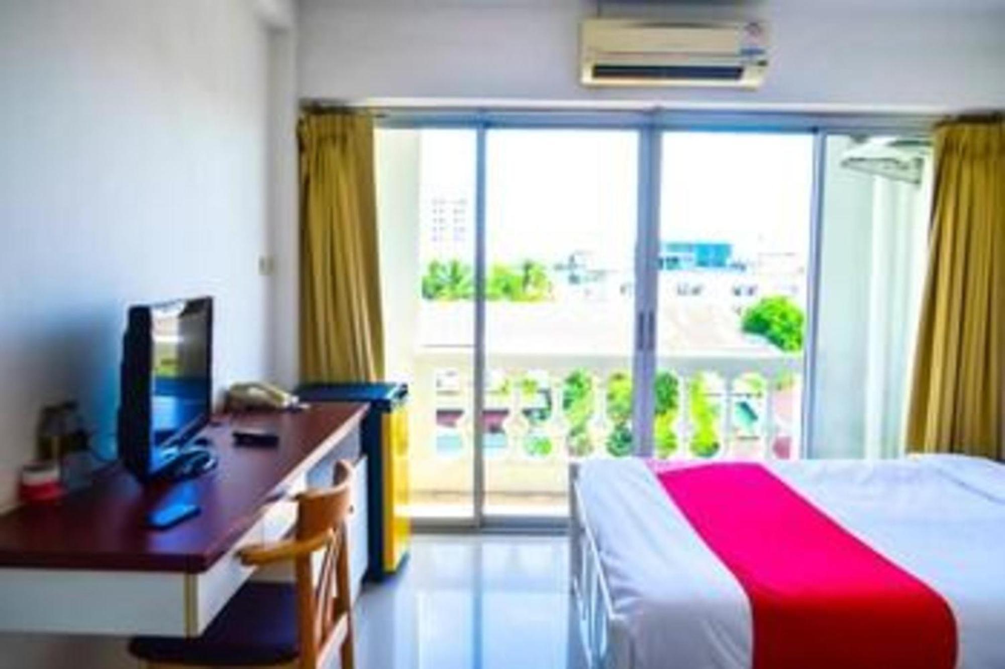 Super Oyo 498 Ladawan Villa Bangkok Eksteriør bilde