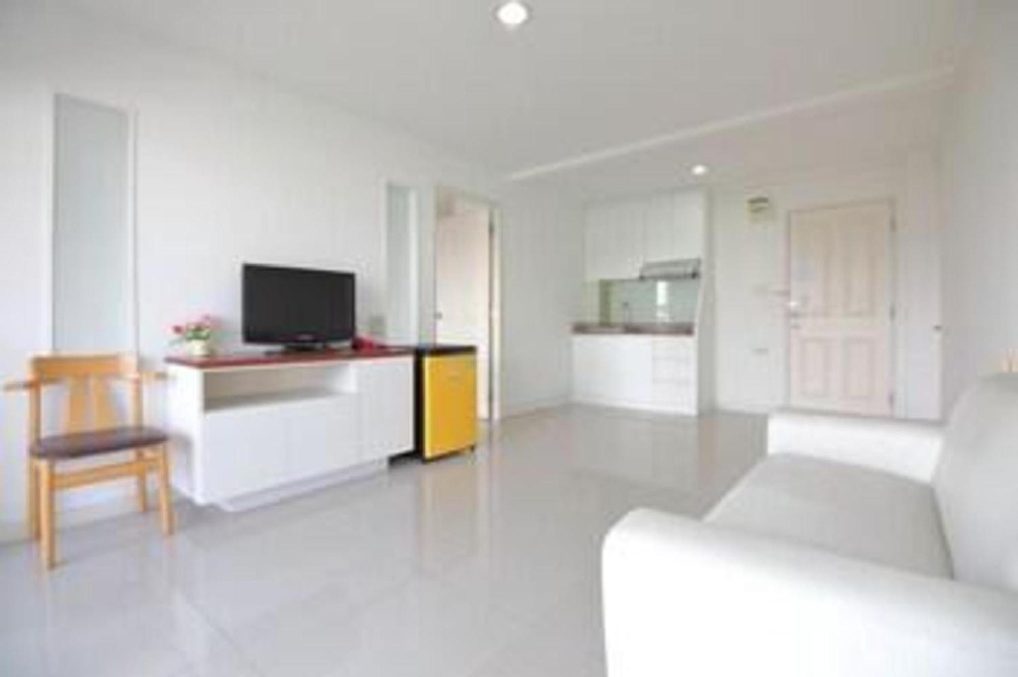 Super Oyo 498 Ladawan Villa Bangkok Eksteriør bilde