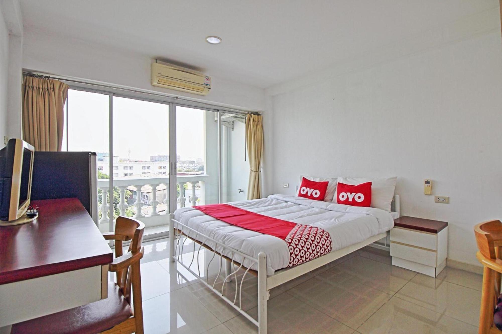 Super Oyo 498 Ladawan Villa Bangkok Eksteriør bilde