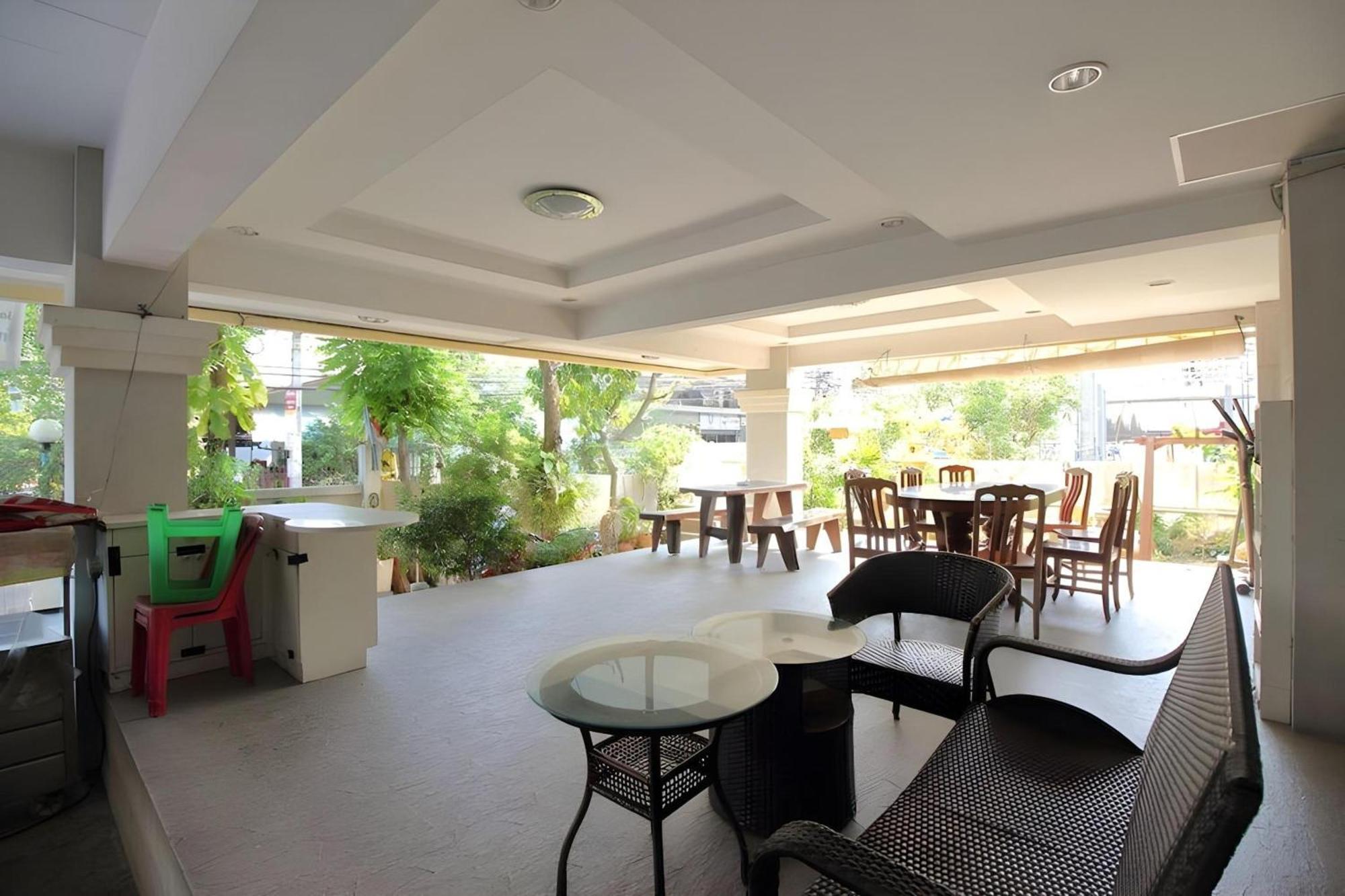 Super Oyo 498 Ladawan Villa Bangkok Eksteriør bilde